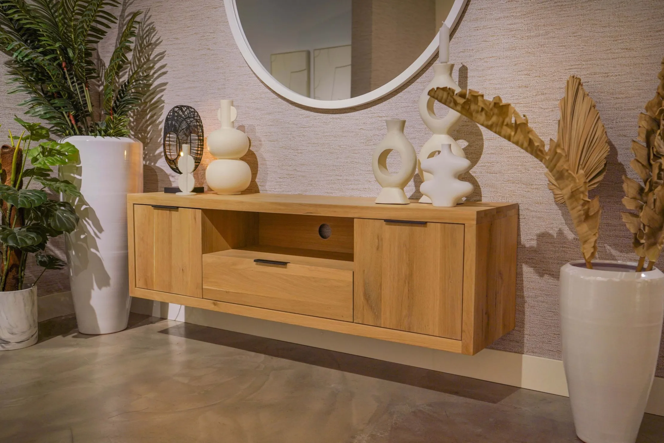Hangkast Established